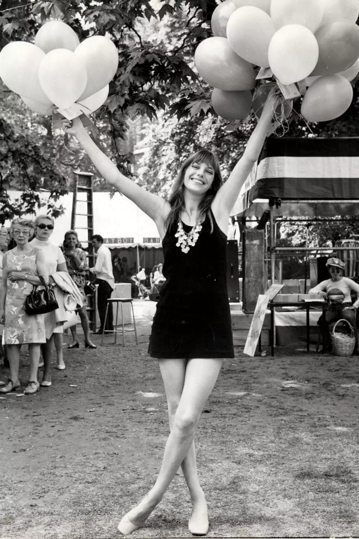 Biểu tượng phong cách cổ điển Jane Birkin