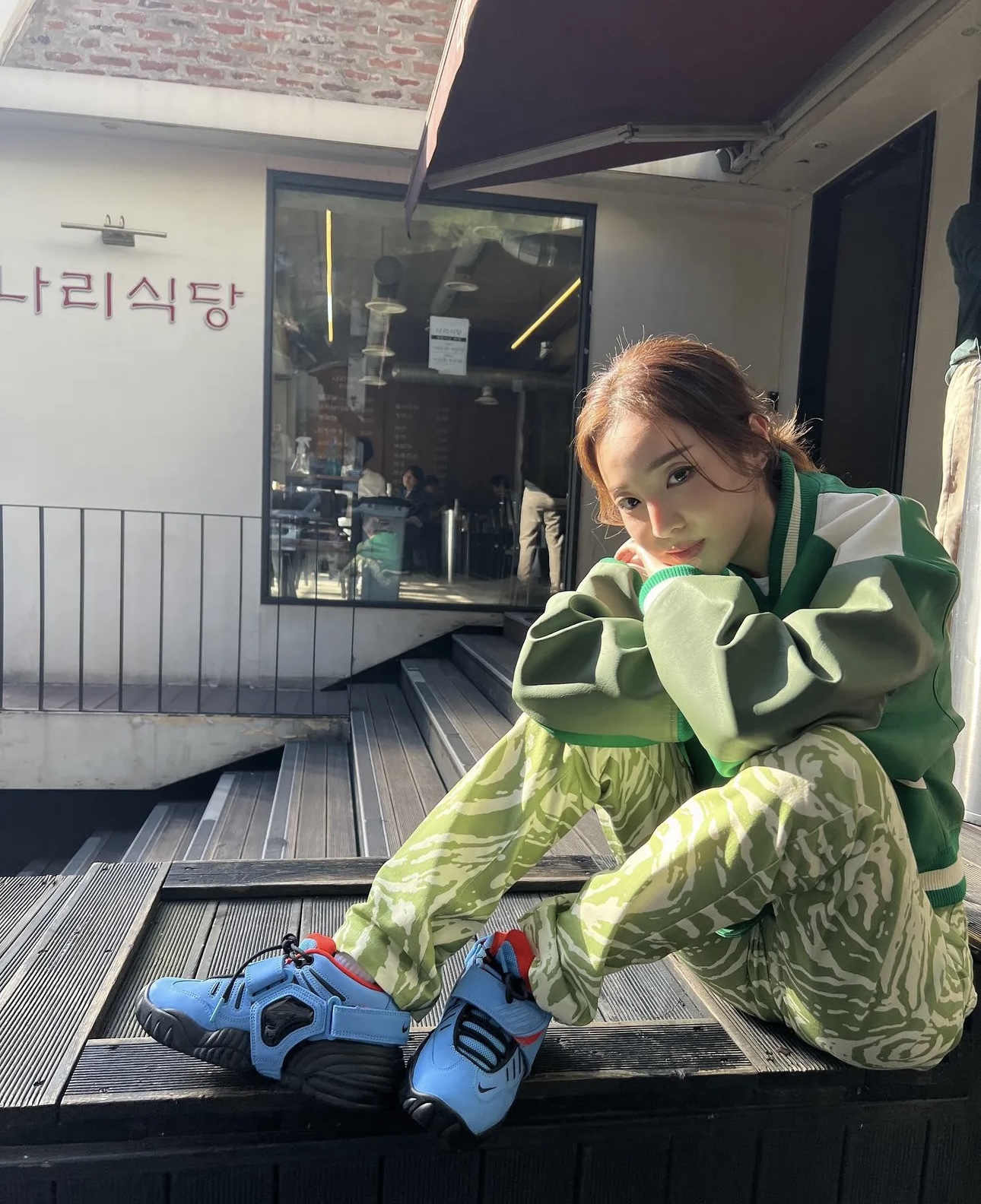 dara - nike x ambush