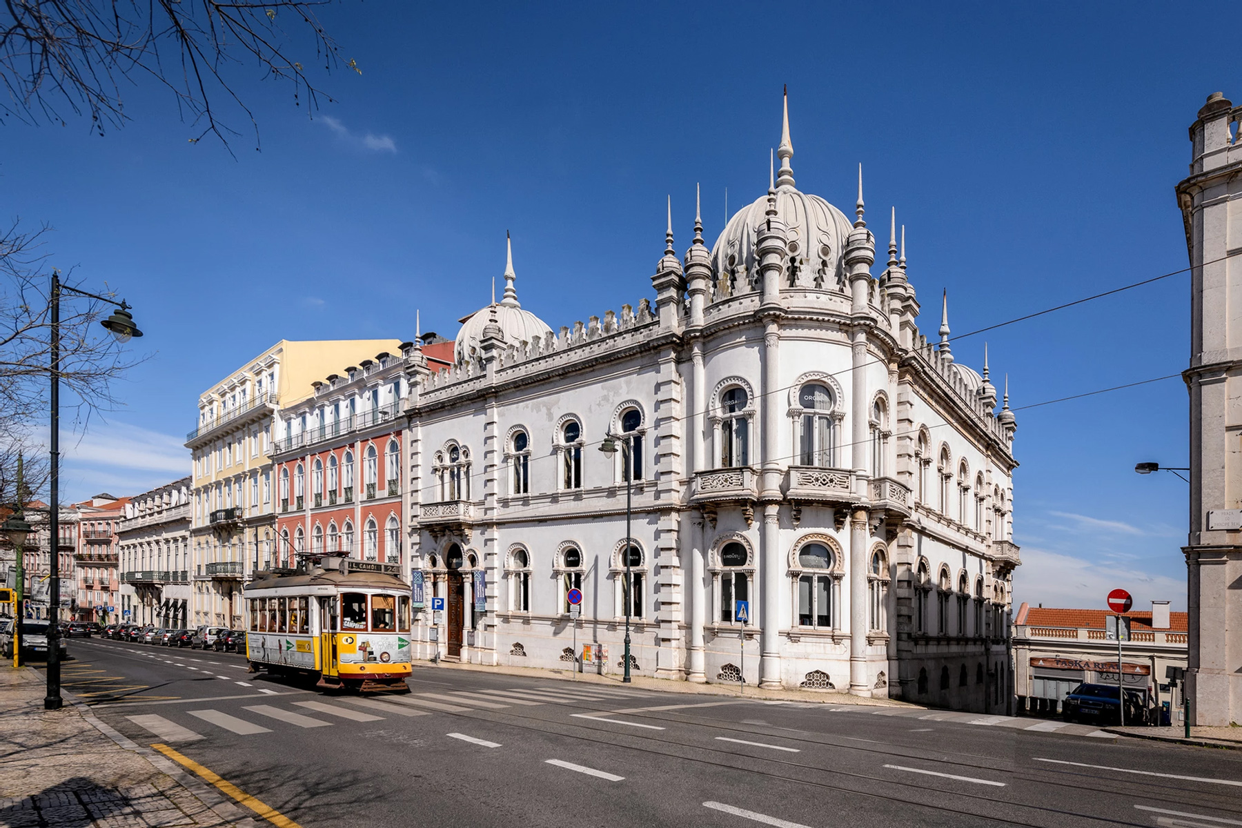 cung điện Embaixada lisbon